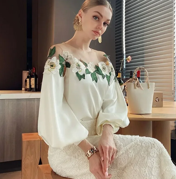 Off Shoulder Blouse met Lange Mouwen en Plissérok